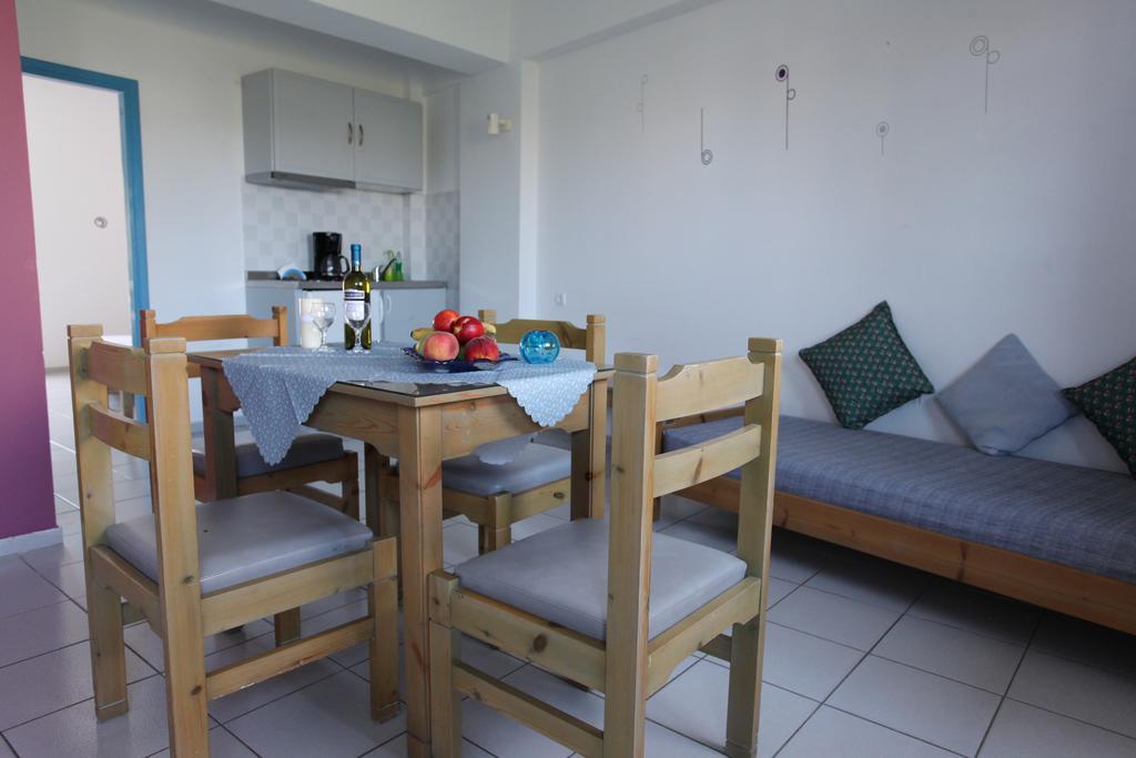 Amalthia Apartments Chersonissos Kamer foto